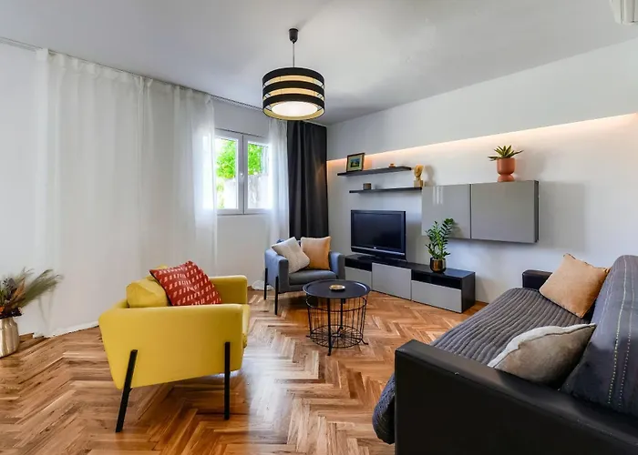 Apartments Colak